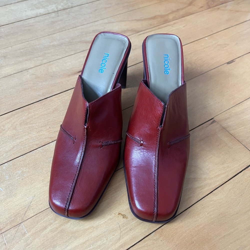 Red mules - Picture 3 of 5